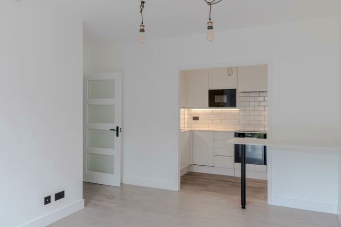 2 Bedroom Apartment To Rent In Pickering Close London, E9