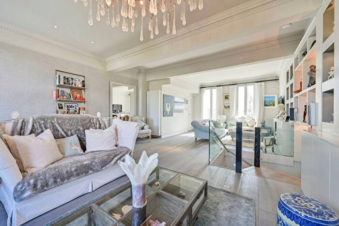 4 Bedroom Semi-Detached House For Sale In Upper Richmond Road, West Putney, London, SW15