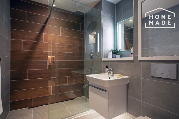1 Bedroom Flat To Rent In Botanica, M15