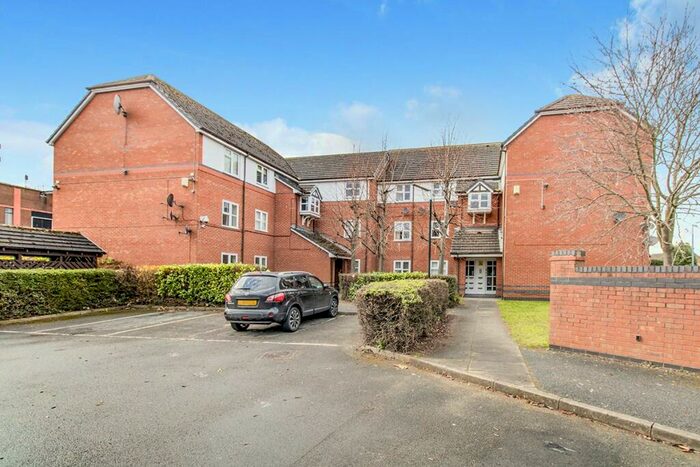 2 Bedroom Apartment To Rent In Burroughs Gardens, Liverpool, Merseyside, L3