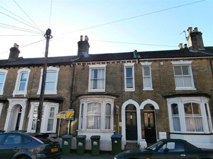 6 Bedroom Terraced House To Rent In Ordnance Road, Southampton, SO15