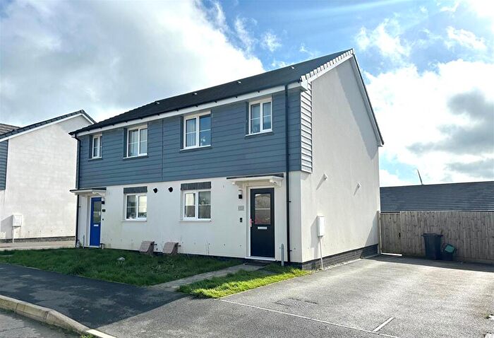 3 Bedroom Semi-Detached House For Sale In Barley Rise, Launceston, PL15