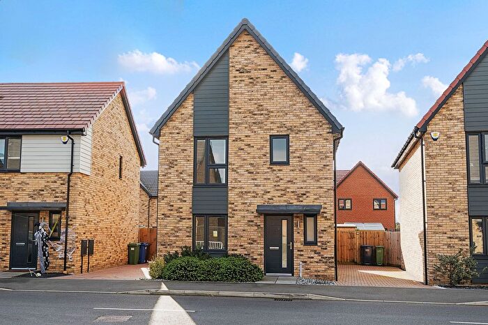 3 Bedroom Detached House For Sale In Bethell Road, Faversham, ME13