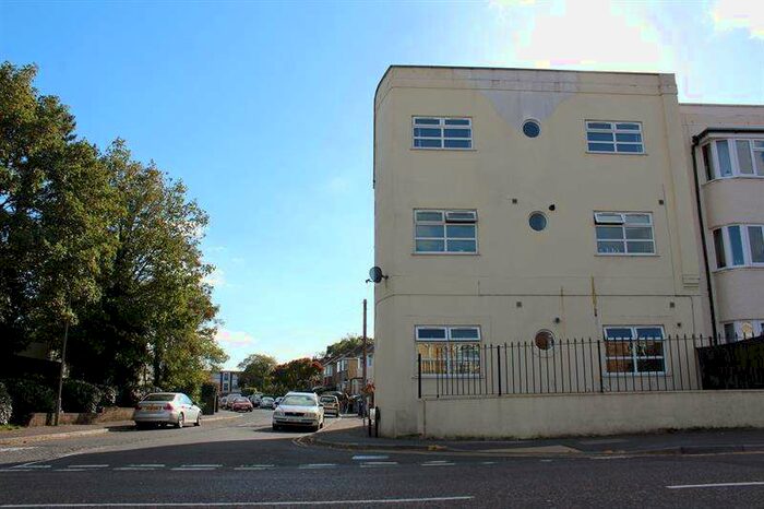 2 Bedroom Flat To Rent In 493 Ashley Road, Parkstone, Poole, BH14