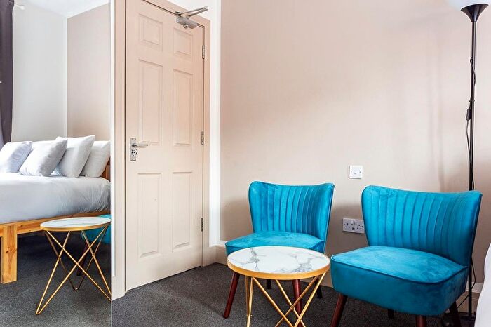 1 Bedroom Studio To Rent In Bond Street, London, W5