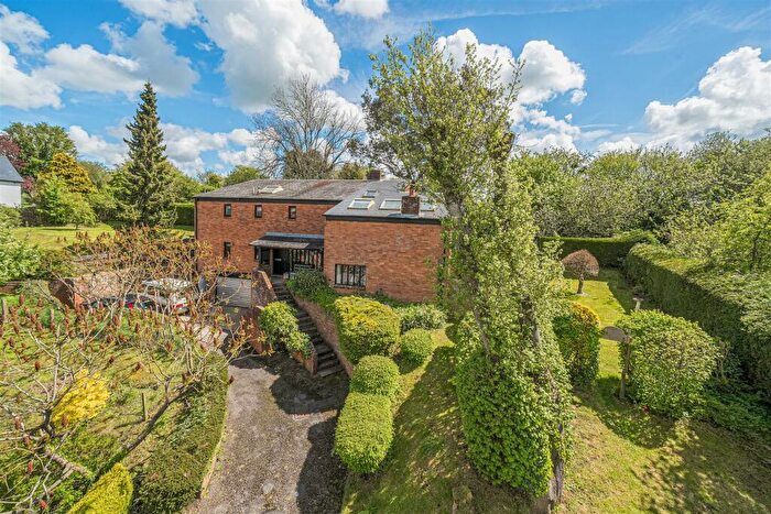 5 Bedroom Detached House For Sale In High Street, Easterton, SN10