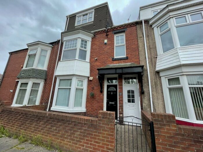 2 Bedroom Ground Flat To Rent In Egerton Road, West Harton, South Shields, Tyne And Wear, NE34