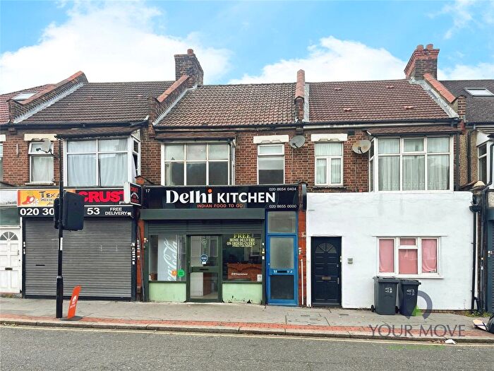 2 Bedroom Maisonette For Sale In Woodside Green, London, SE25