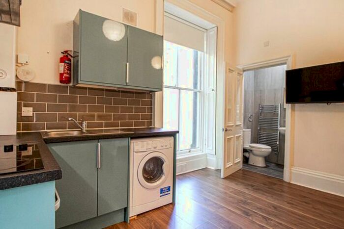 Studio To Rent In Clarendon Road, Leeds, LS2