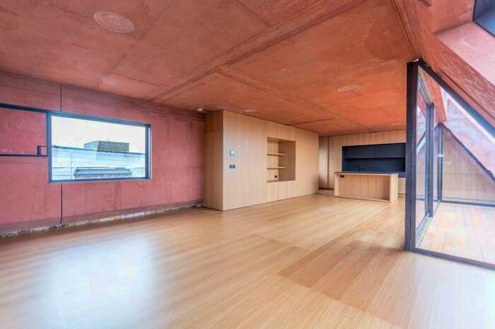 2 Bedroom Flat To Rent In Upper Street, Islington, N1