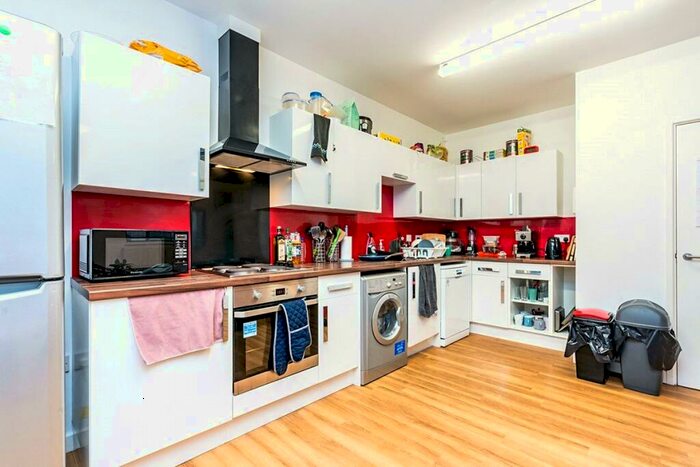 6 Bedroom Flat To Rent In Carlton Place, Southampton, Hampshire, SO15