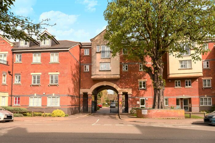 1 Bedroom Flat To Rent In Rowland Hill Court, City Centre OX1