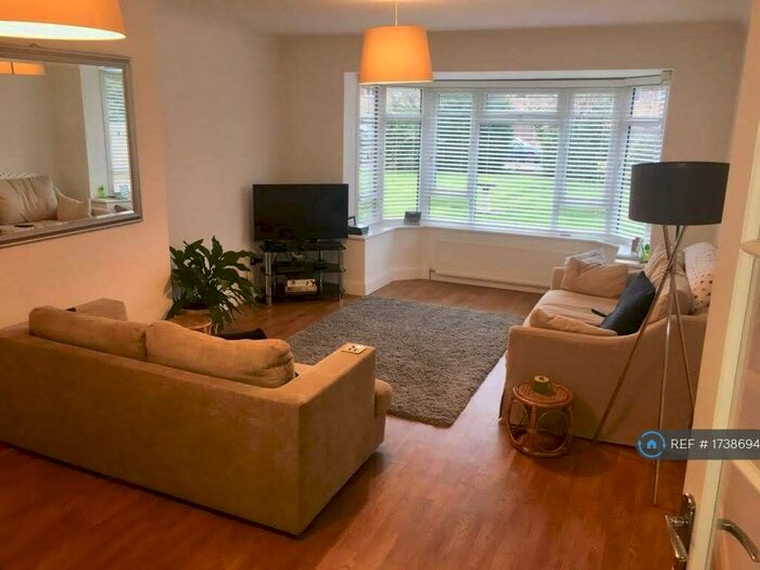 2 Bedroom Maisonette To Rent In Westgate Road, Beckenham, BR3