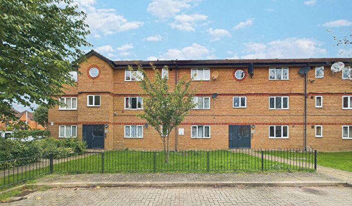 1 Bedroom Flat To Rent In Harrier Way, London, E6