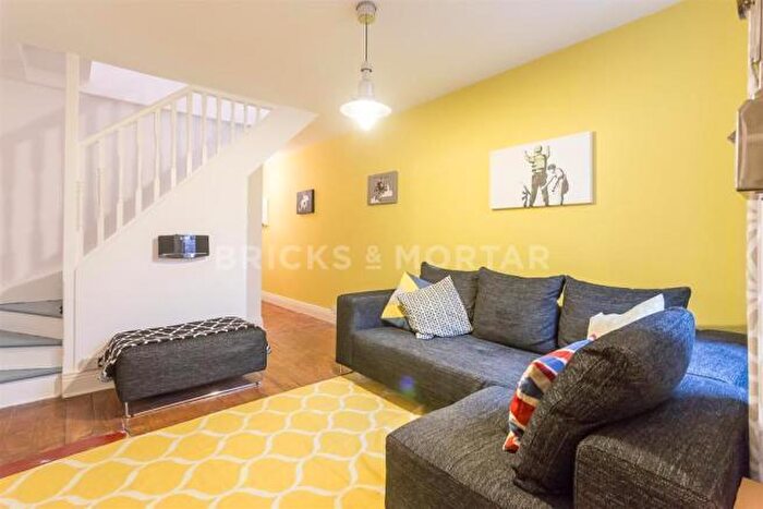 3 Bedroom Flat To Rent In (£pppw) Malcolm Street, Heaton, Newcastle Upon Tyne, NE6