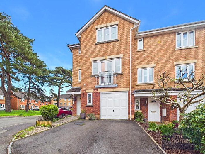4 Bedroom Town House For Sale In Reardon Smith Court, Fairwater, Cardiff, CF5