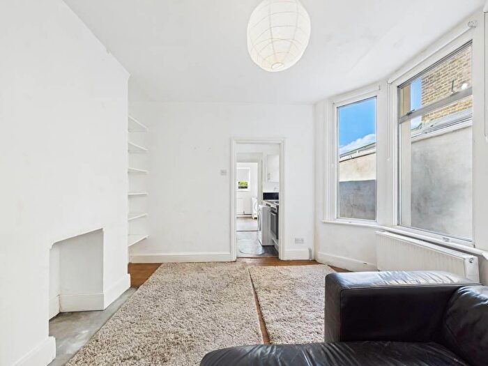 2 Bedroom Flat To Rent In Mount Pleasant Road, Tottenham, N17
