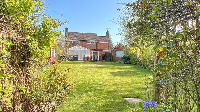 4 Bedroom Detached House For Sale In Steep Marsh, Petersfield, Hampshire, GU32