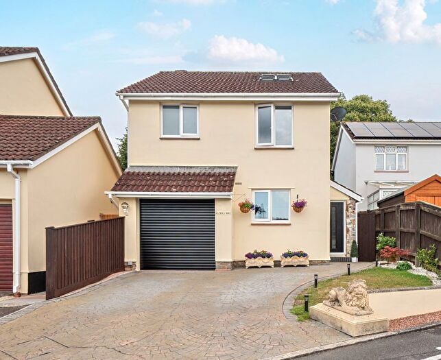 3 Bedroom Detached House For Sale In Wrefords Close, Exeter, EX4