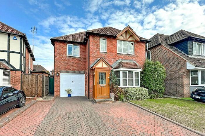 4 Bedroom Detached House For Sale In Barwick Close, Rustington, Littlehampton, BN16