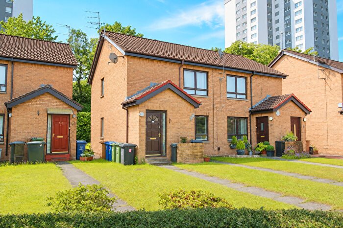 1 Bedroom Flat For Sale In Castle Gait, Paisley, PA1