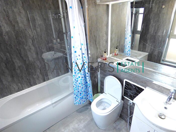 1 Bedroom Flat To Rent In Watkin Road, Leicester, LE2