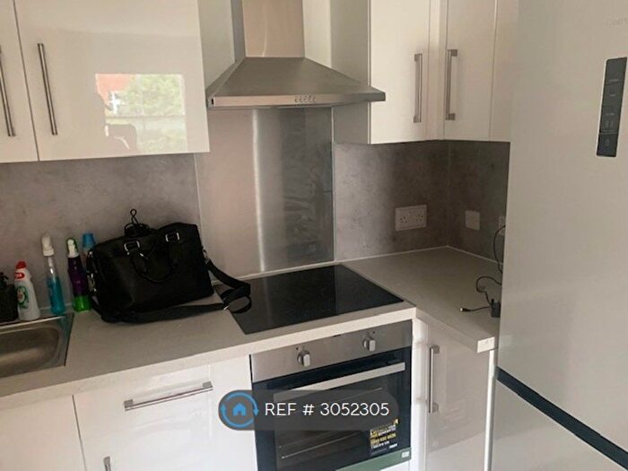 2 Bedroom Flat To Rent In Forest Hill, London, SE23
