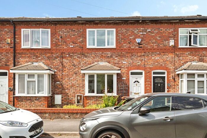 2 Bedroom Terraced House For Sale In Thomson Street, Stockport, Greater Manchester, SK3