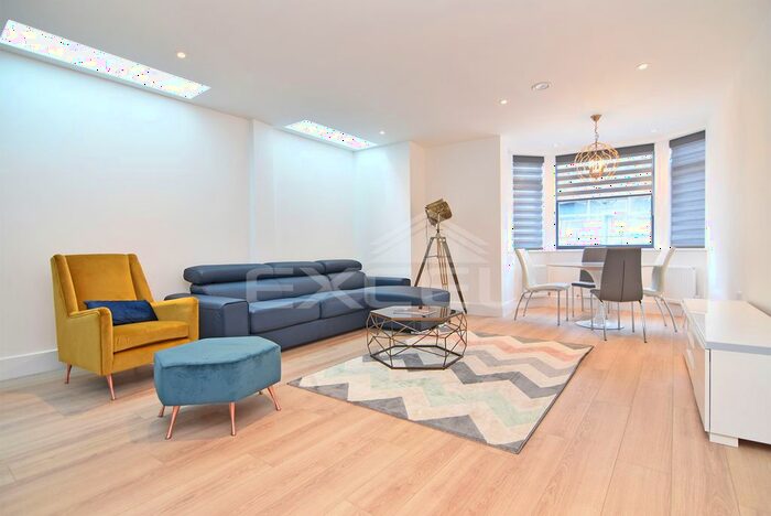 2 Bedroom Flat To Rent In Finchley Lane, Hendon, London, NW4