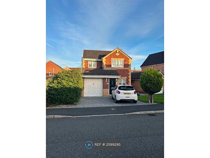 3 Bedroom Detached House To Rent In Lavington Avenue, Cheadle, SK8
