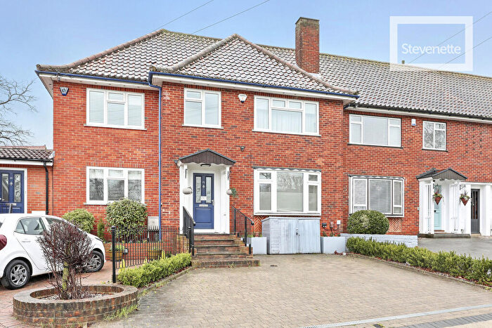 3 Bedroom Semi Detached House To Rent In Church Hill, Epping, CM16