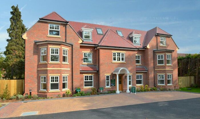 1 Bedroom Flat To Rent In Nightingale House, Imperial Road, Windsor, SL4