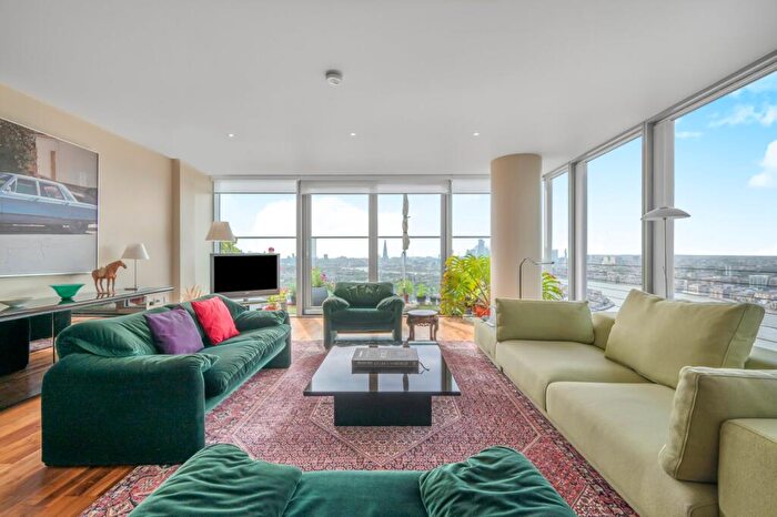 3 Bedroom Flat For Sale In Landmark West Tower, Marsh Wall, E14