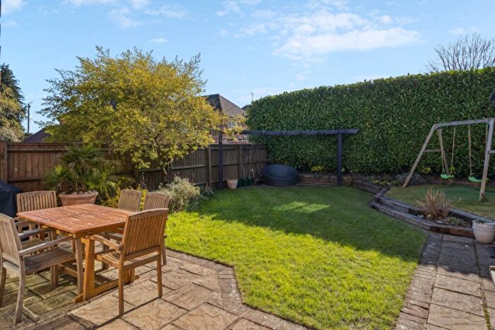 5 Bedroom Detached House For Sale In Clappins Lane, Naphill, HP14