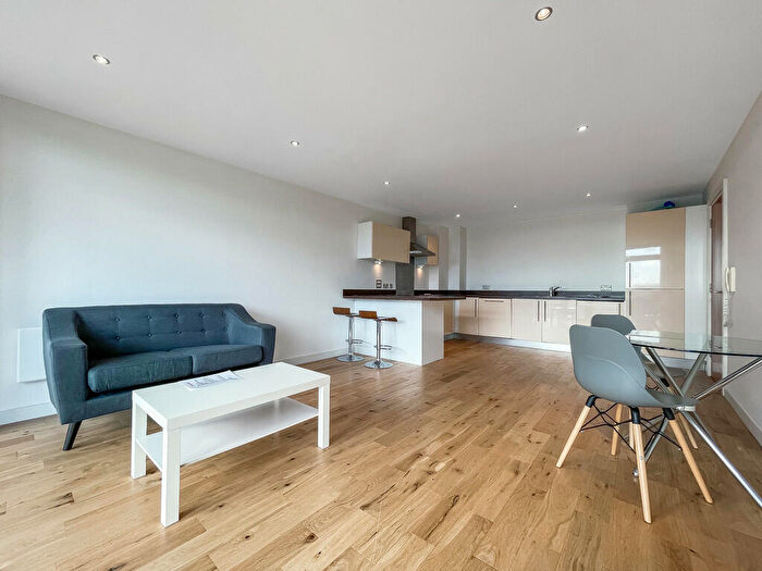 2 Bedroom Flat To Rent In Dashwood Studios, Walworth Road, London, London, SE17