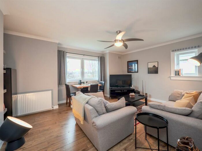 2 Bedroom Flat To Rent In Forrester Park Avenue, Edinburgh, EH12