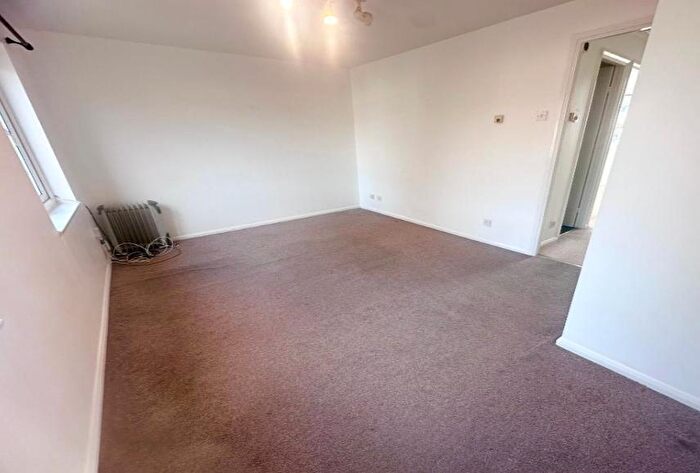1 Bedroom Flat To Rent In Taylor Close, Orpington, Kent, BR6