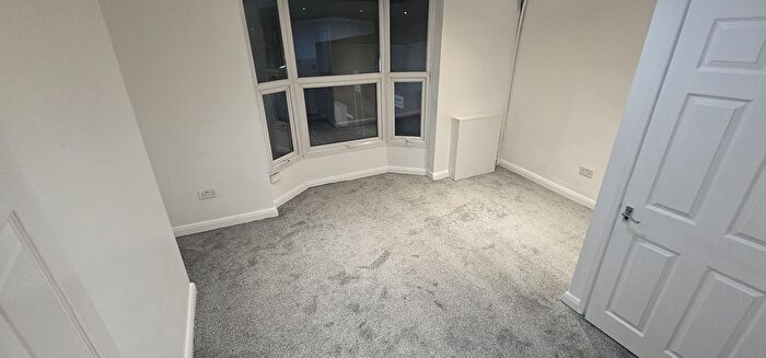 2 Bedroom Flat To Rent In Hitchin Road, Luton, LU2