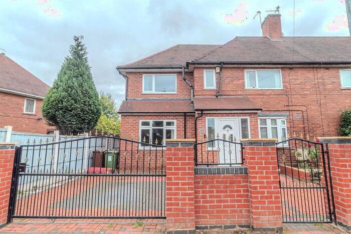 4 Bedroom End Of Terrace House To Rent In Withern Road, Nottingham, NG8