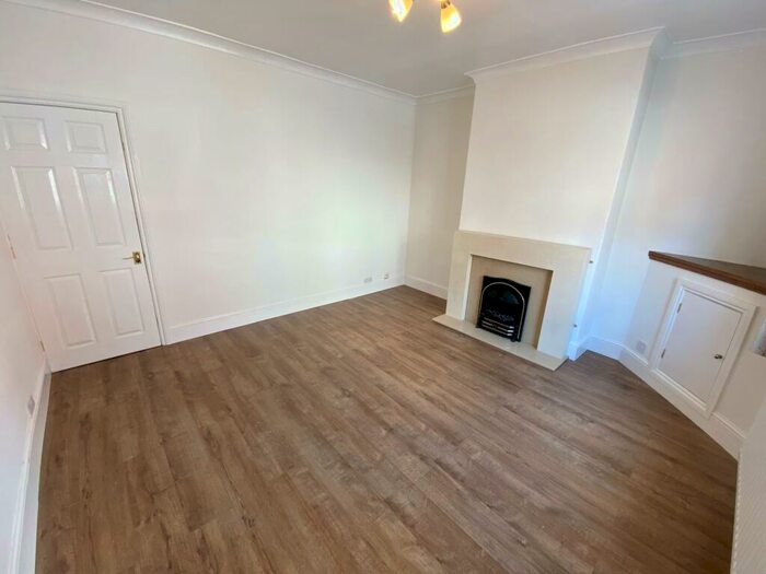 3 Bedroom Terraced House To Rent In Nesbit Street, Hillstown, S44