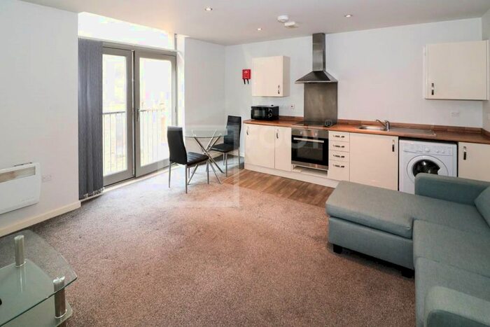 1 Bedroom Flat To Rent In Grattan House, Grattan Rd, Bradford, BD1