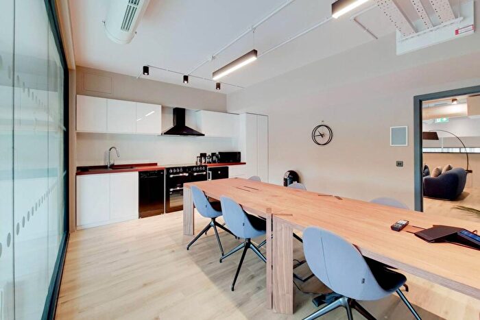 2 Bedroom Flat To Rent In Apex Gardens, Seven Sisters Road, Tottenham, London, N15