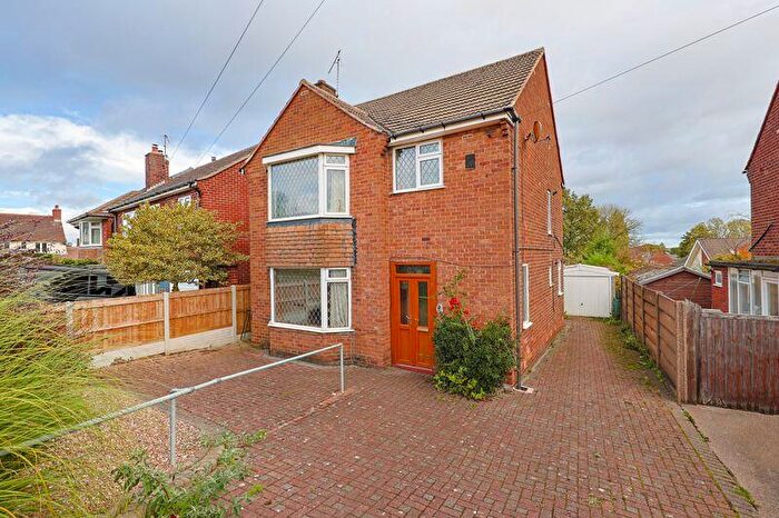 3 Bedroom Detached House For Sale In Ashgate Avenue, Ashgate, Chesterfield, S40