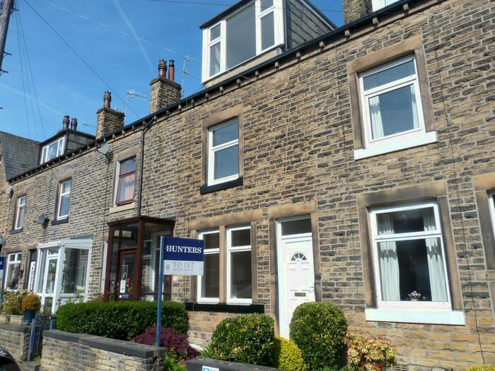 3 Bedroom Terraced House To Rent In Myrtle Avenue, Bingley, BD16