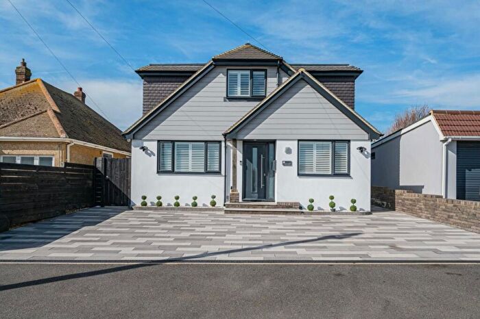 5 Bedroom Detached House For Sale In Mayfield Avenue, Peacehaven, BN10