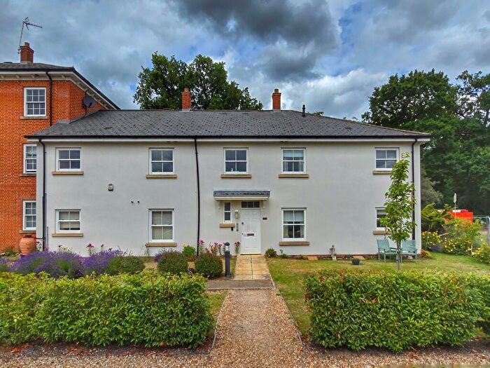 2 Bedroom Apartment For Sale In Moor Pond Piece, Ampthill, Bedfordshire, MK45