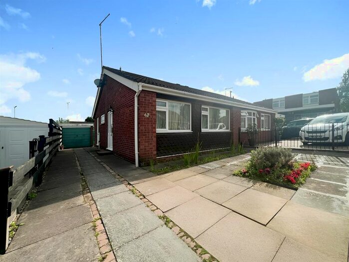 2 Bedroom Semi-Detached Bungalow To Rent In Hexworthy Avenue, Styvechale, Coventry, CV3