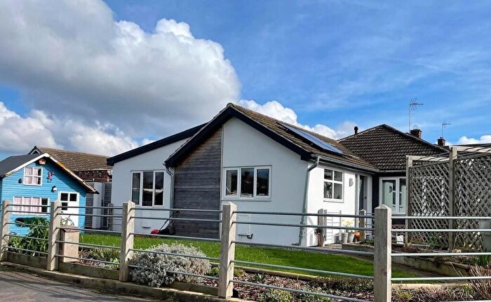 3 Bedroom Semi-Detached Bungalow For Sale In Fields Drive, Aslockton, Nottingham, NG13