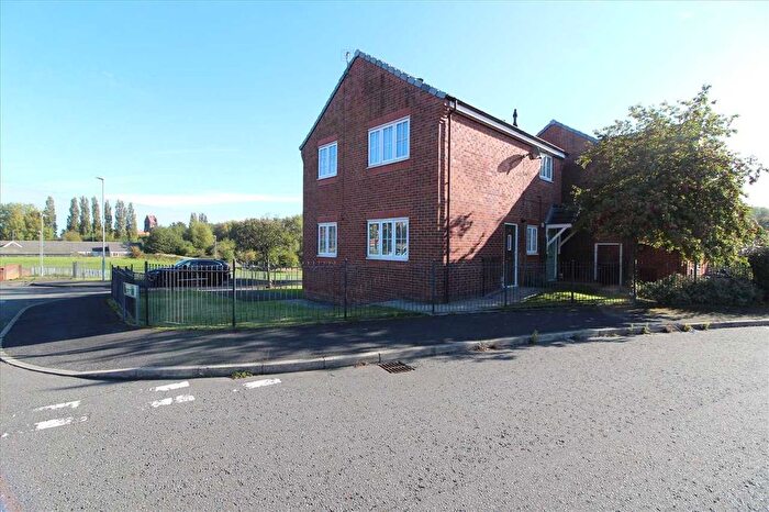 2 Bedroom Flat For Sale In Wood Close, Kirkby, L32