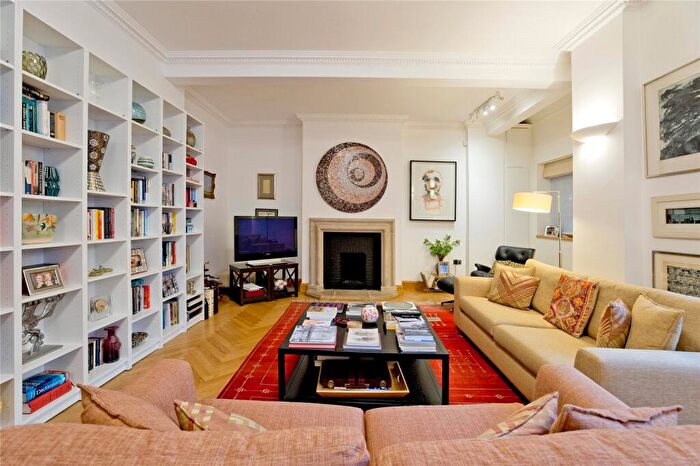 3 Bedroom Apartment To Rent In Eton Court, Eton Road, Belsize Park, NW3